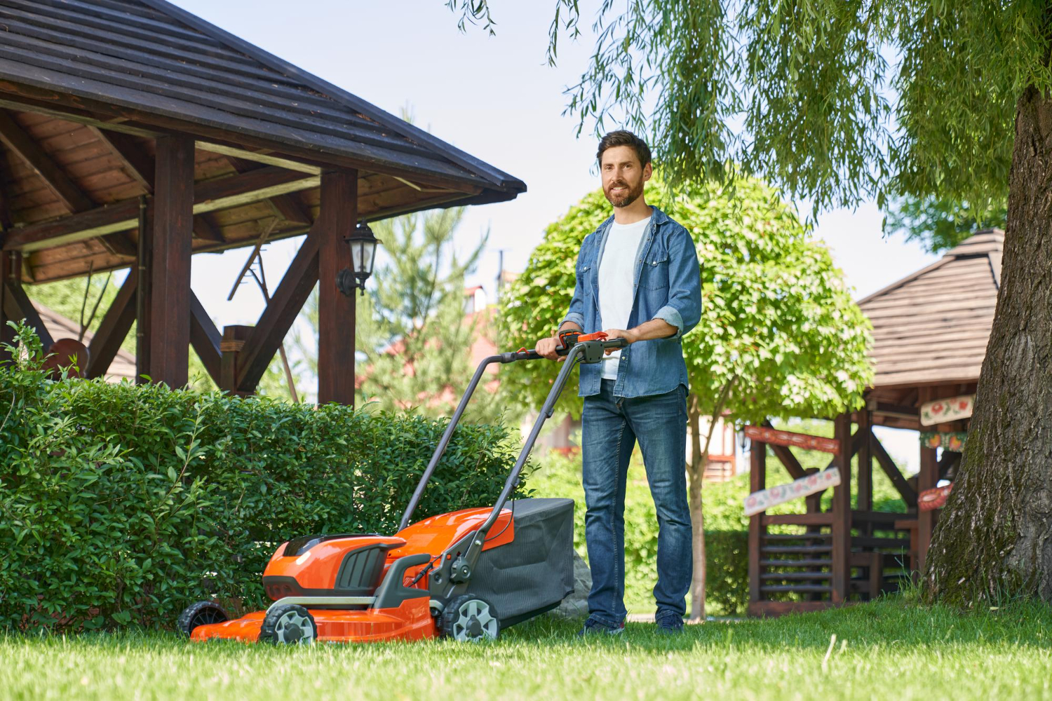 Professional Lawn Mowing and Garden Maintenance Services in Melbourne